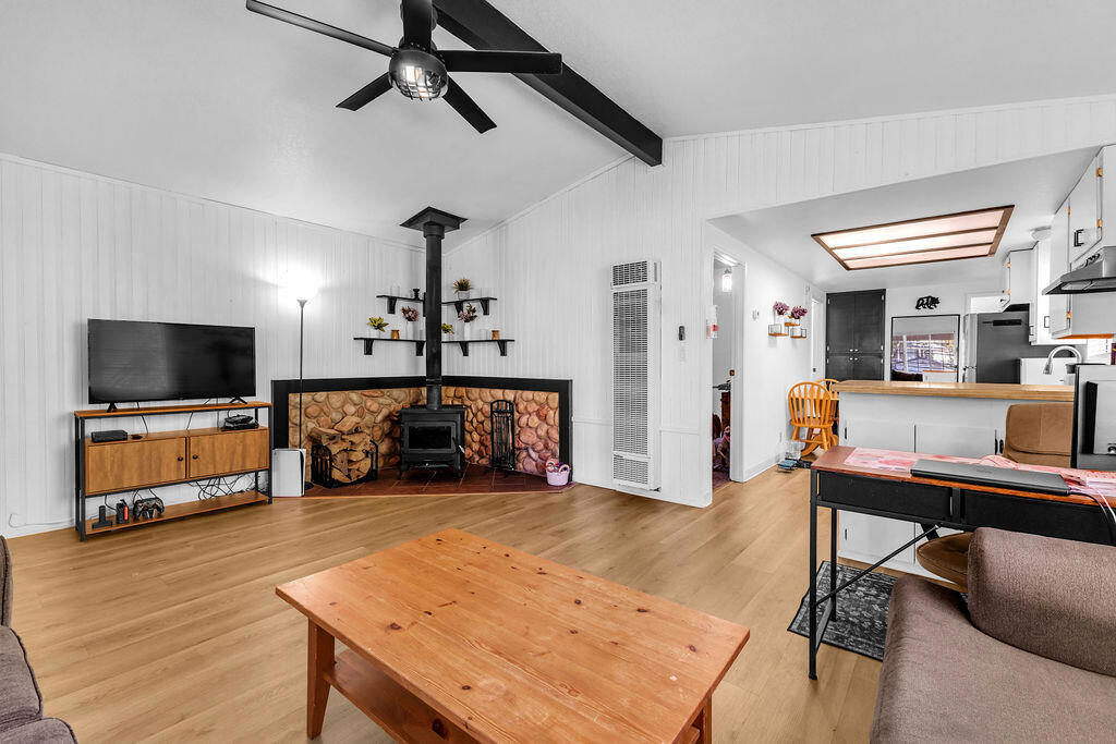 206 E Barker Boulevard