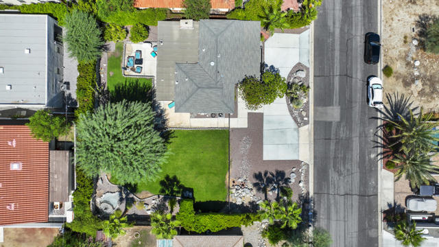 54677 Avenida Diaz, La Quinta CA: https://media.crmls.org/mediaz/04478ec5-f785-4f98-9a08-b5a9e67de51b.jpg