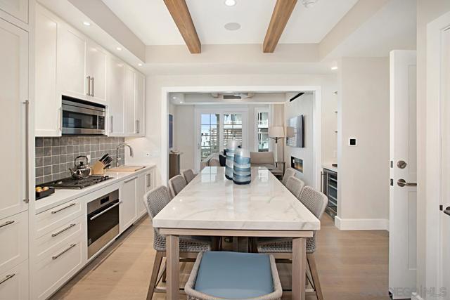 1500 Orange Ave, Coronado CA: https://media.crmls.org/mediaz/04487b8f-d34f-4d1c-9c3f-4039a1fe9590.jpg