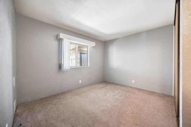 74711 Dillon Road, Desert Hot Springs CA: https://media.crmls.org/mediaz/0448d0a5-9487-4dc7-93fa-da00e2faea03.jpg