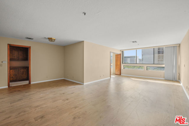 880 W 1st Street, Los Angeles CA: https://media.crmls.org/mediaz/0449ad7e-091e-499a-8d73-2e9148b2c762.jpg
