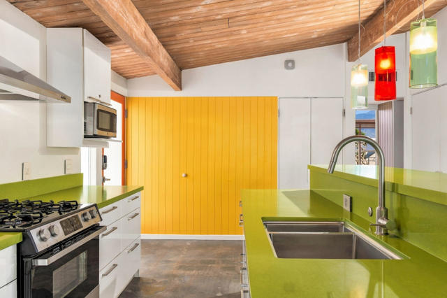 438 E Racquet Club Road, Palm Springs, CA 92262