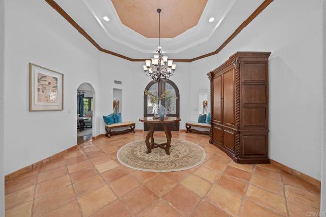 Image 36 of 75 For 647 Crest Drive