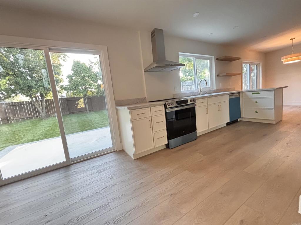 6741 Cantil Street - photo 5
