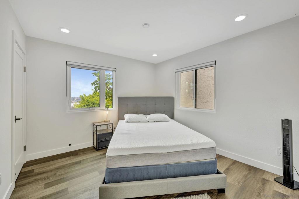 MLS #250037571SD image #19