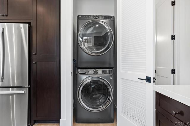 1211 Stonemark Place, Vista CA: https://media.crmls.org/mediaz/044dfb90-4032-4e86-bb76-13a705f70543.jpg
