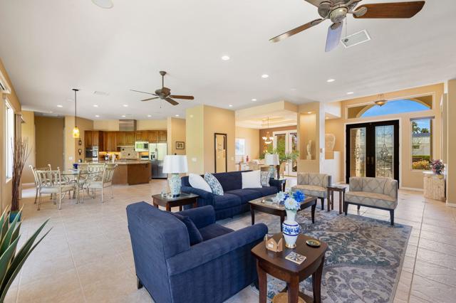 1691 Ponderosa Way, Palm Springs CA: https://media.crmls.org/mediaz/044e2887-2c2d-4856-9433-e18bc948cea4.jpg