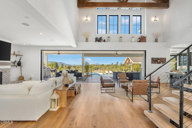 Detail Gallery Image 11 of 72 For 1649 Hauser Cir, Thousand Oaks,  CA 91362 - 6 Beds | 8 Baths