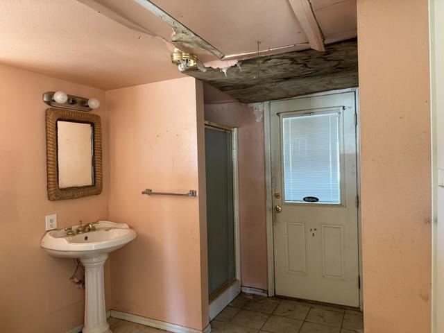 68424 Bellerue Road, 29 Palms CA: https://media.crmls.org/mediaz/044ede05-f11c-4f0f-a2cd-7034c95ef4fe.jpg
