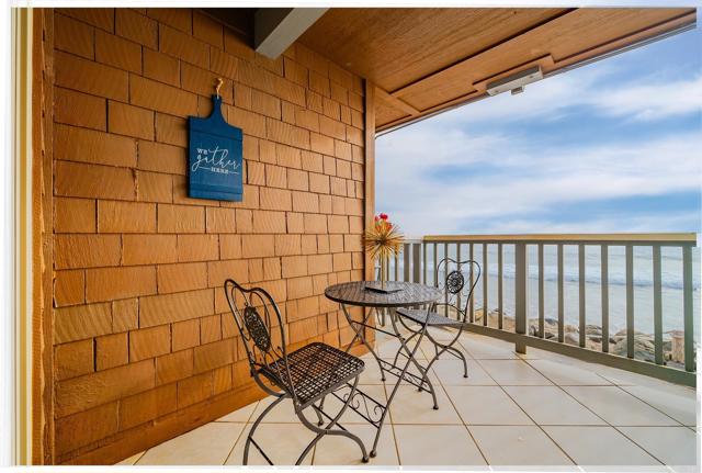 Detail Gallery Image 37 of 46 For 1445 Pacific St #H,  Oceanside,  CA 92054 - 1 Beds | 2 Baths