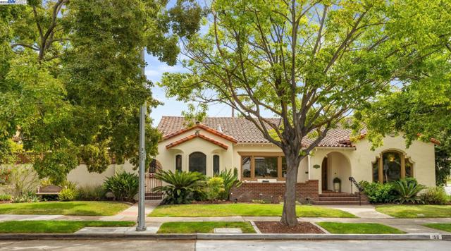 150 Ayer Ave, San Jose CA: https://media.crmls.org/mediaz/0450b801-f3c8-423f-9f7f-a137ebcfa7a9.jpg
