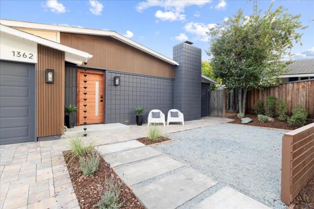 Image 2 of 32 For 1362 Egret Drive