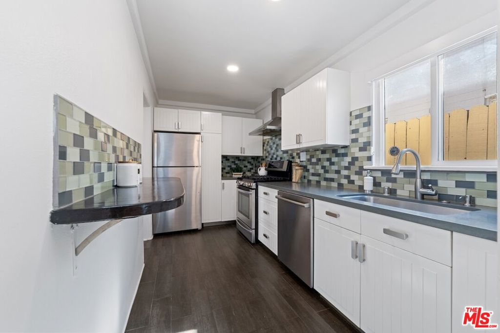 2914 W Chandler BoulevardBurbank image #7