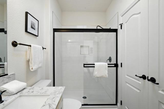 1297 Chesbro Way, Gilroy CA: https://media.crmls.org/mediaz/0451d5e5-fc8c-4285-8f36-42dafcf61f30.jpg