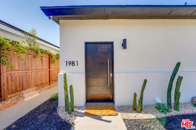 1981 Wilbur Avenue, San Diego CA: https://media.crmls.org/mediaz/0453c6ef-6a83-4531-958d-f4136b8ccd4d.jpg