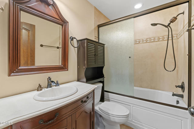 5197 Teton Lane, Ventura CA: https://media.crmls.org/mediaz/0453d1e8-7def-4815-8df4-d0e3fccb3310.jpg