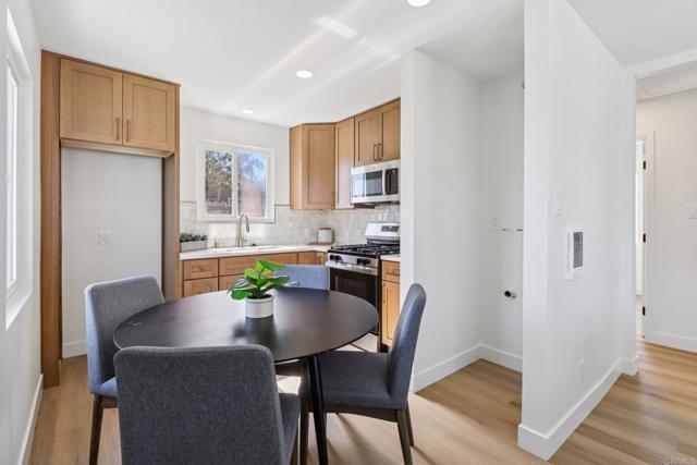 Detail Gallery Image 9 of 60 For 1909 11 S Freeman St, Oceanside,  CA 92054 - 4 Beds | 2 Baths