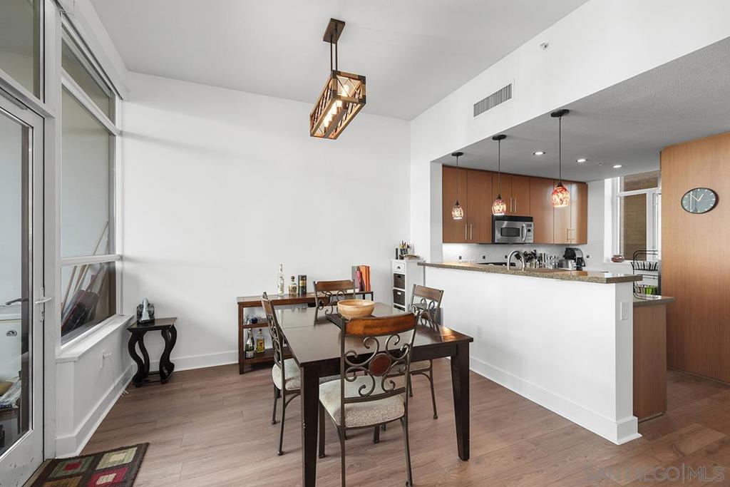 325 7th Ave - photo 15