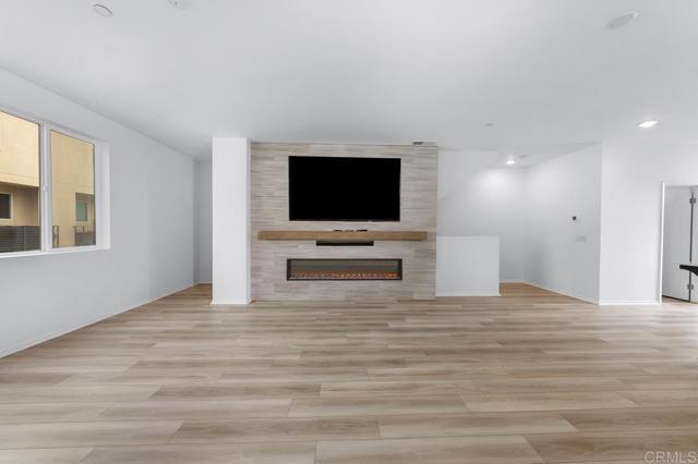 Detail Gallery Image 2 of 49 For 5232 Beachfront Cove St #81,  San Diego,  CA 92154 - 4 Beds | 3/1 Baths