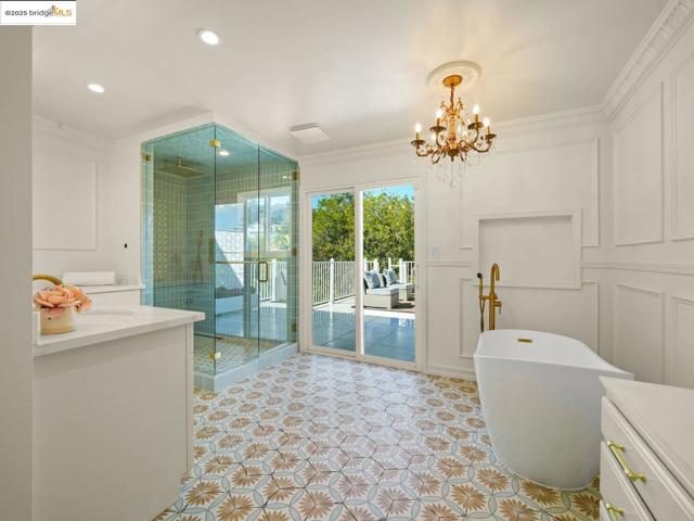 Image 4 of 48 For 8 Skander Ct