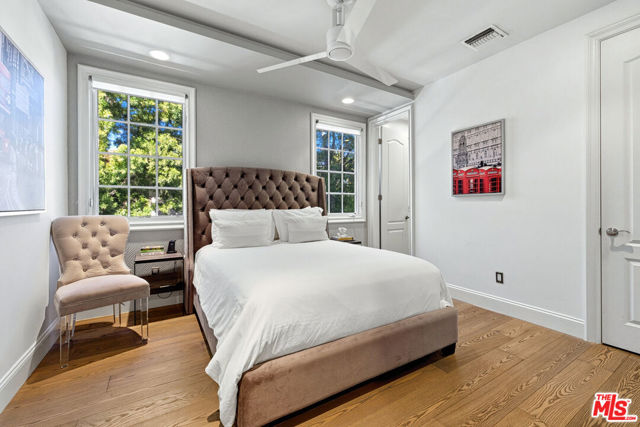 3801 Prado Del Trigo, Calabasas CA: https://media.crmls.org/mediaz/04579ce3-71c1-4185-90b8-6e9608df0b60.jpg