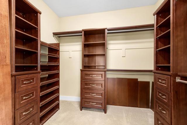 9881 Rancho Hills Drive, Gilroy CA: https://media.crmls.org/mediaz/0457d60b-c773-42ee-92e1-3fc718c244d2.jpg