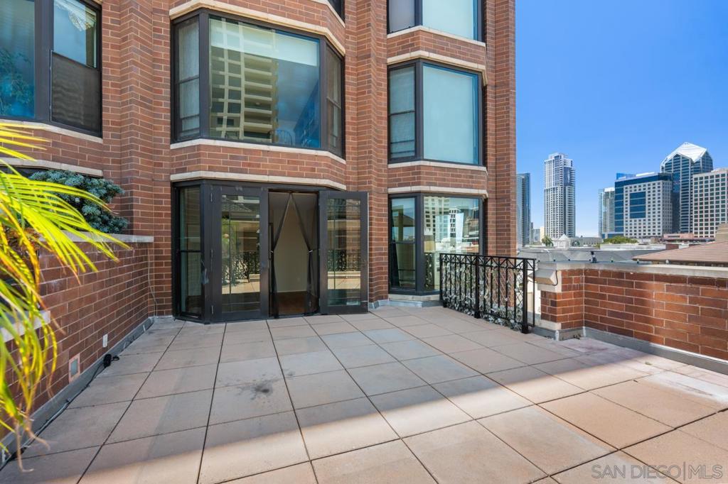 500 Harbor Dr. - photo 16