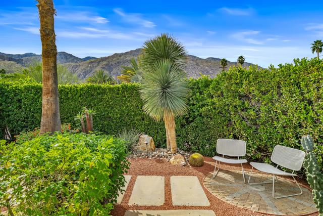 610 S Camino Real, Palm Springs CA: https://media.crmls.org/mediaz/0458a82b-377a-4a24-a35e-3300fed95599.jpg