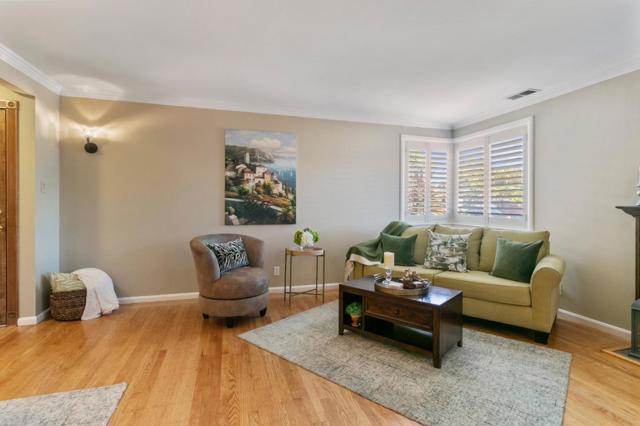 141 Knoll Circle, South San Francisco CA: https://media.crmls.org/mediaz/045afab3-632b-4c70-a8e4-f63c319f4ed9.jpg
