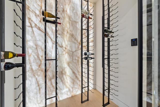 14695 Horseshoe Drive, Saratoga CA: https://media.crmls.org/mediaz/045c2d15-0b8f-4d5d-82b2-c85993c9148f.jpg