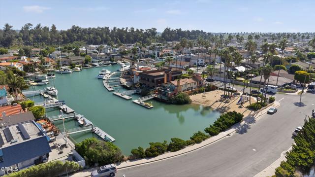 2833 Sailor Avenue, Ventura CA: https://media.crmls.org/mediaz/045c54a5-460f-4c6c-a3e5-d170c8072242.jpg