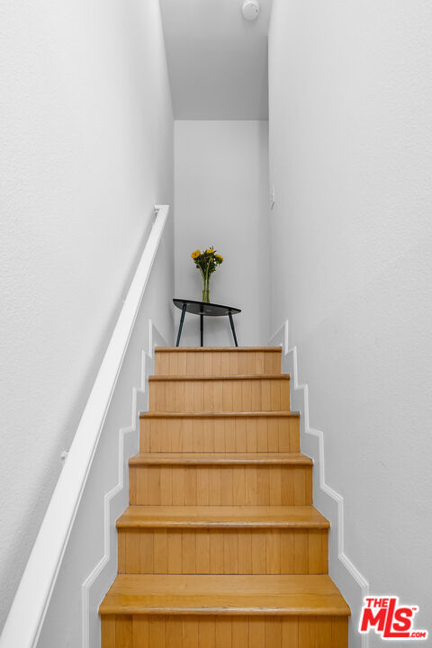 241 Monterey Road, South Pasadena CA: https://media.crmls.org/mediaz/045c5713-6b44-46ee-af14-dadc6782f019.jpg
