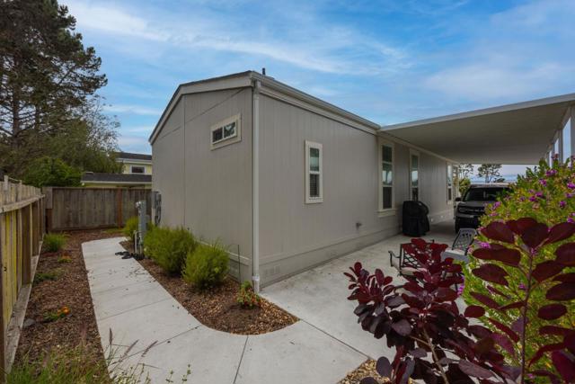 22 Seascape Drive, Half Moon Bay CA: https://media.crmls.org/mediaz/045c5878-df44-4f9c-ae20-bd078b696077.jpg