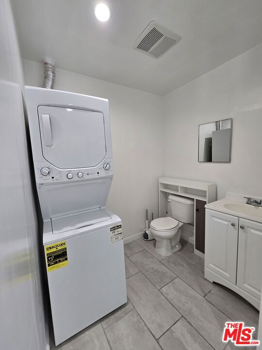 300 S La Peer Drive, Beverly Hills CA: https://media.crmls.org/mediaz/045cbffc-dab4-41b1-ba99-8f529254ce91.jpg