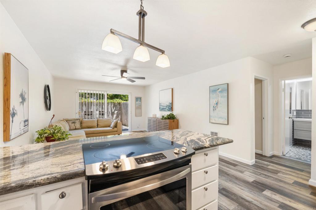 1645 Emerald - photo 14