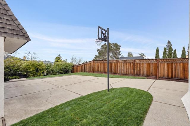 Image 92 of 101 For 2900 Hillside Drive