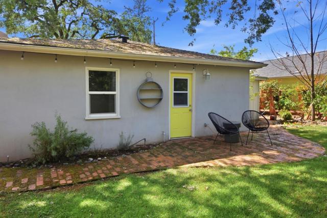 Image 25 of 31 For 240 Sawyer Street