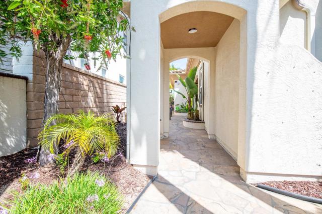 Detail Gallery Image 2 of 25 For 13073 Dressage Ln, Carmel Valley,  CA 92130 - 1 Beds | 1 Baths