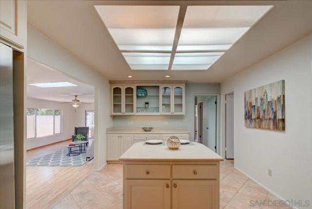 3981 Hatton St, San Diego CA: https://media.crmls.org/mediaz/045ec5da-8703-4566-8525-4e6e37eb8e0d.jpg