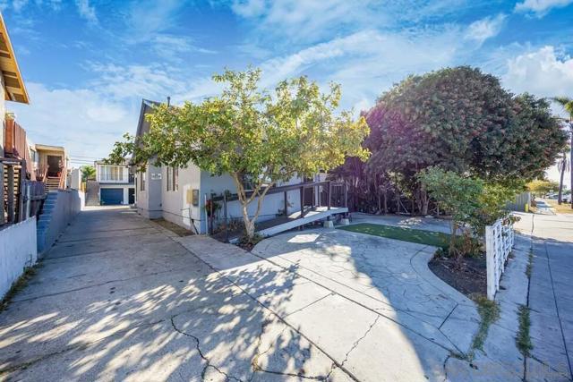Image 1 of 32 For 3833 42nd St