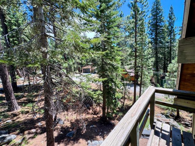 50858 Red Fir Terrace, Soda Springs CA: https://media.crmls.org/mediaz/0461d063-9d83-44eb-acb0-b22cf8c1fd8a.jpg