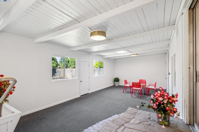 37107 Holly St, Fremont CA: https://media.crmls.org/mediaz/0461dd64-2fa6-43af-969a-6c3d07ce969f.jpg