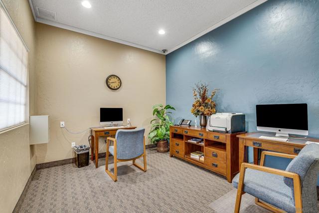 9255 N Magnolia, Santee CA: https://media.crmls.org/mediaz/0462268b-c7fb-4bf1-9126-34f8bd8a48dd.jpg