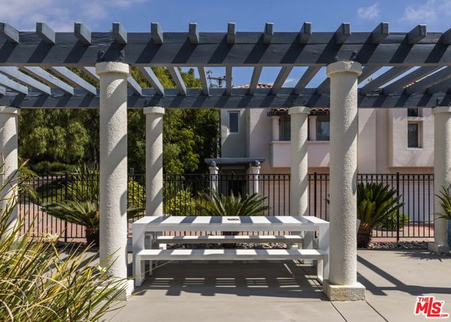 Drew Fenton | 6435 Zumirez Drive Malibu CA | MLS: 7299005