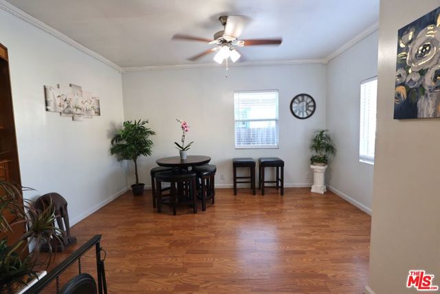 1855 Corinne Avenue, Long Beach CA: https://media.crmls.org/mediaz/04638125-9b17-4e94-8262-5658d2d440de.jpg
