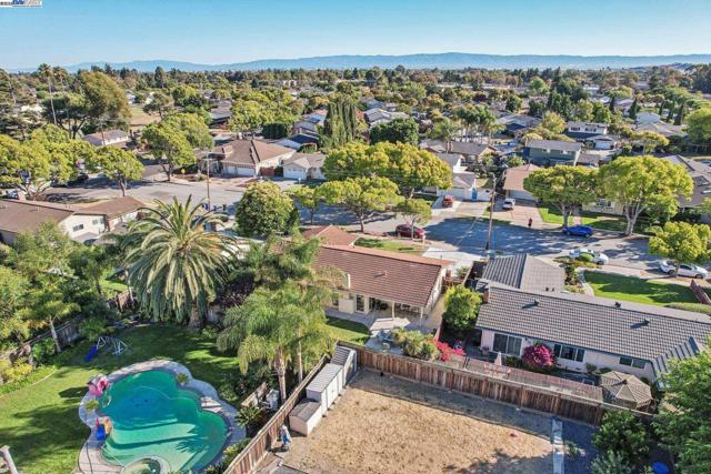 35120 Cardiff Street, Newark CA: https://media.crmls.org/mediaz/0465c7b1-9639-4dff-8ed1-802d6fa7d877.jpg