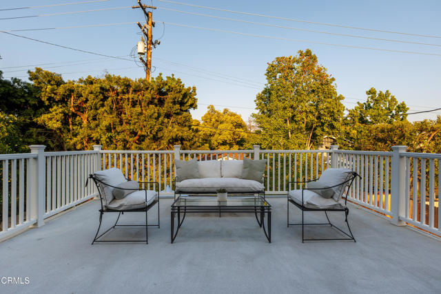 1954 Primrose Avenue, South Pasadena CA: https://media.crmls.org/mediaz/0466670a-4211-4429-afeb-a4e4241b6a46.jpg