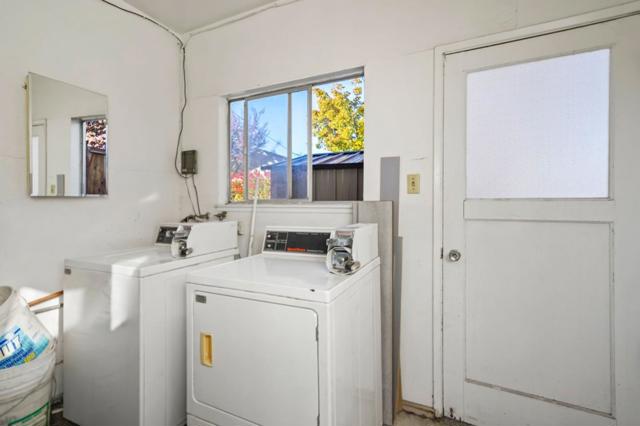 2421 Karen Drive, Santa Clara CA: https://media.crmls.org/mediaz/04678618-2291-4e67-b97c-23d9aa7006df.jpg