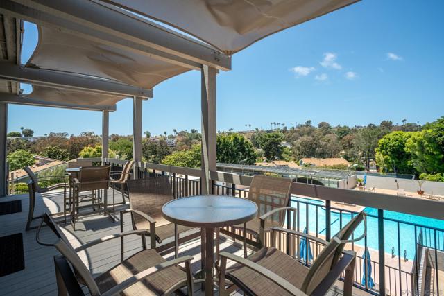 2207 Caminito Cabala, La Jolla CA: https://media.crmls.org/mediaz/04687d1e-3f54-48e4-b412-a415ccab46c8.jpg
