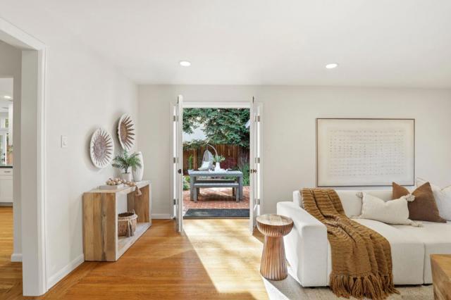 145 Cornell Road, Menlo Park CA: https://media.crmls.org/mediaz/046981f1-cb8e-4f2a-96c4-51ab36f04130.jpg